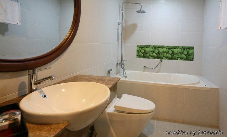 Hanoi Mai Charming Hotel & Travel Bagian luar foto