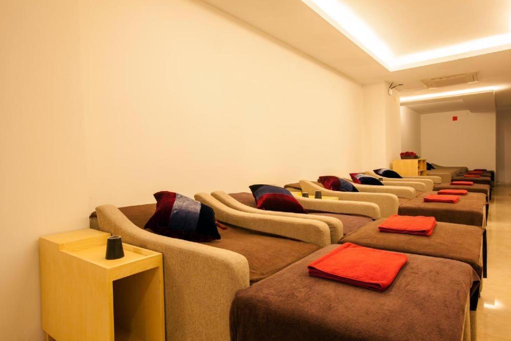 Hanoi Mai Charming Hotel & Travel Bagian luar foto