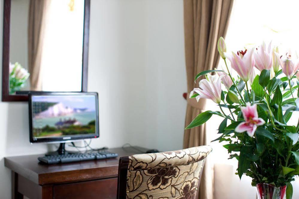 Hanoi Mai Charming Hotel & Travel Bagian luar foto