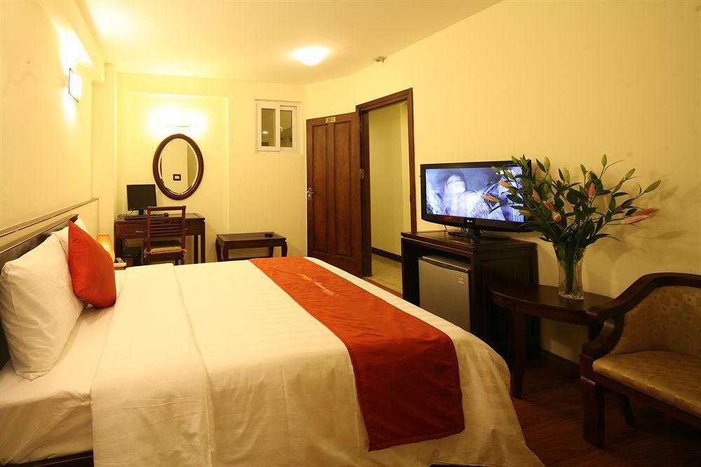 Hanoi Mai Charming Hotel & Travel Bagian luar foto